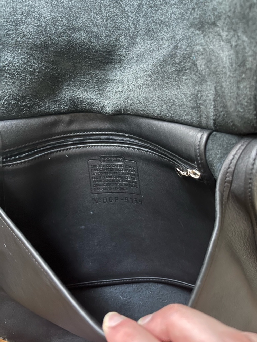 Vintage lot of Coach, Brahmin, & Dooney leather purses - Picture 5 of 16